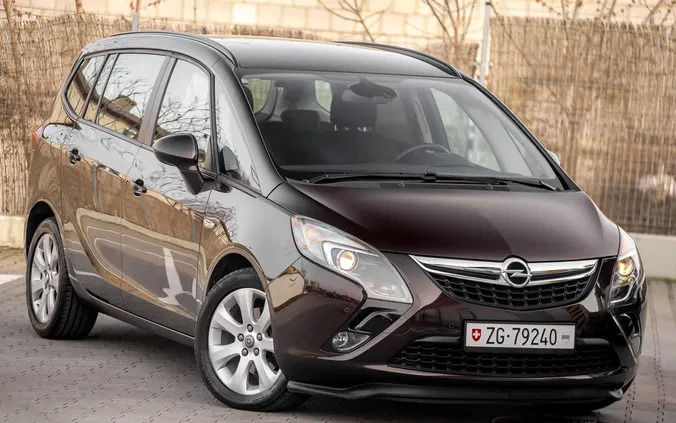opel zafira Opel Zafira cena 39900 przebieg: 199111, rok produkcji 2015 z Radom
